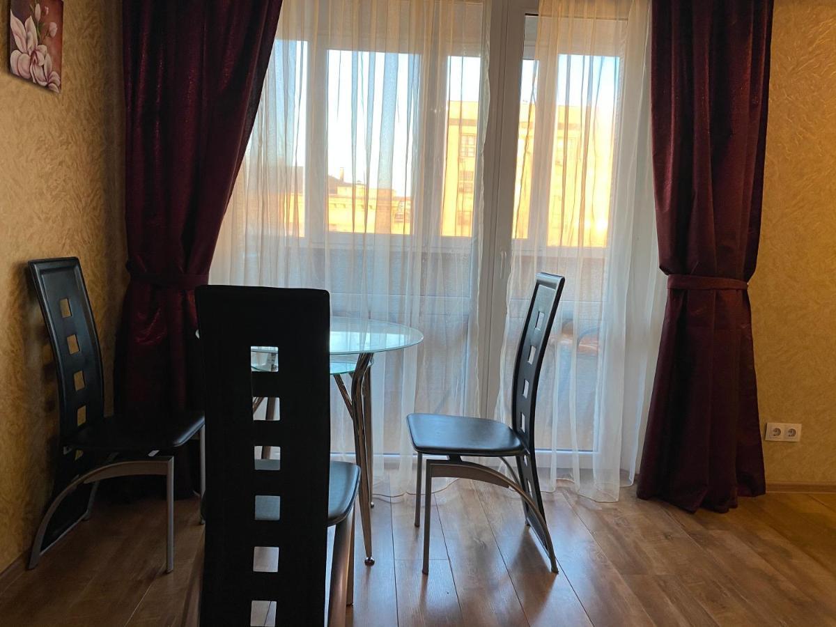 New Apartments With Panoramic Views On Avenue Nauky Jarkov Exterior foto